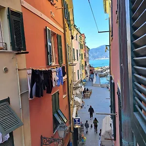 Luisa - In The Heart Of Vernazza